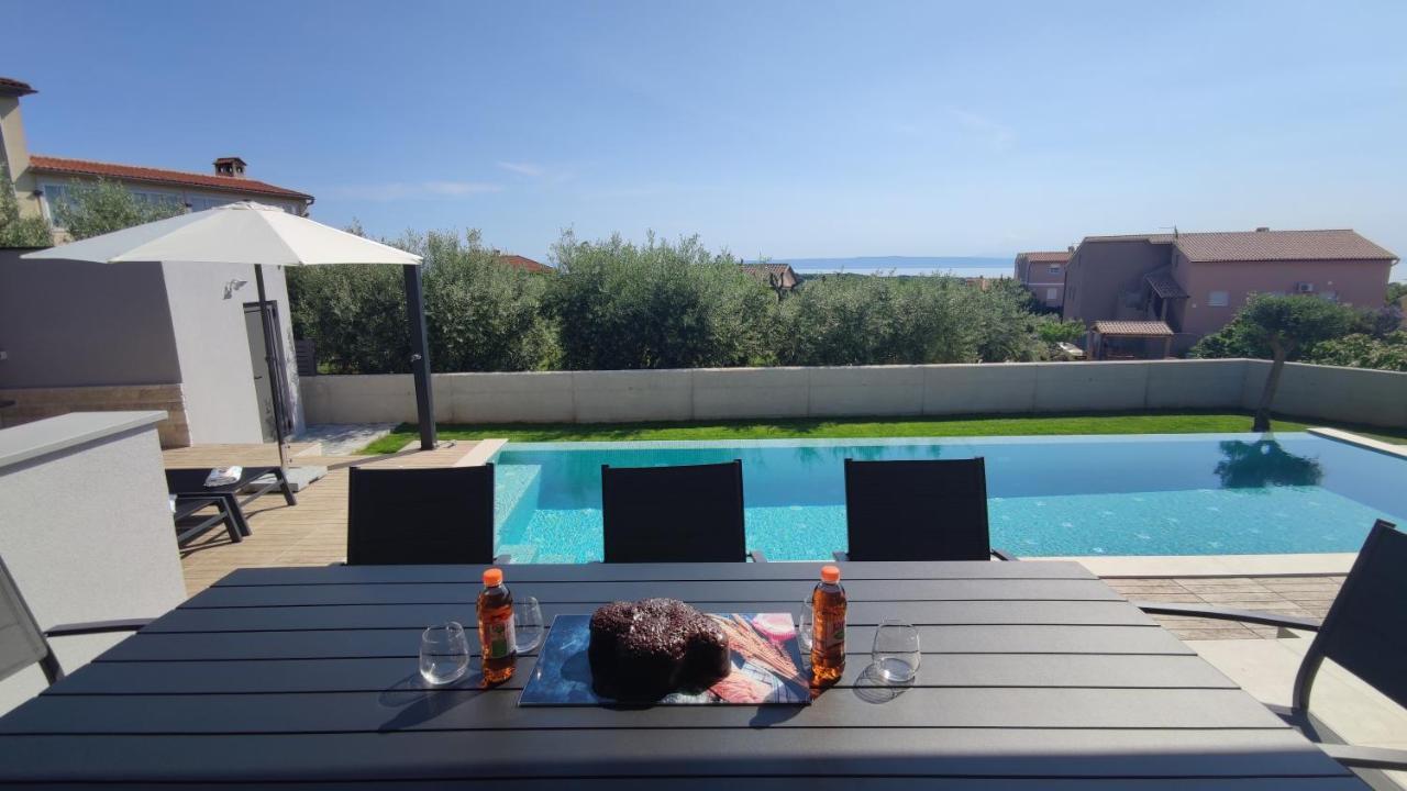 Villa Leola Ližnjan Exteriör bild