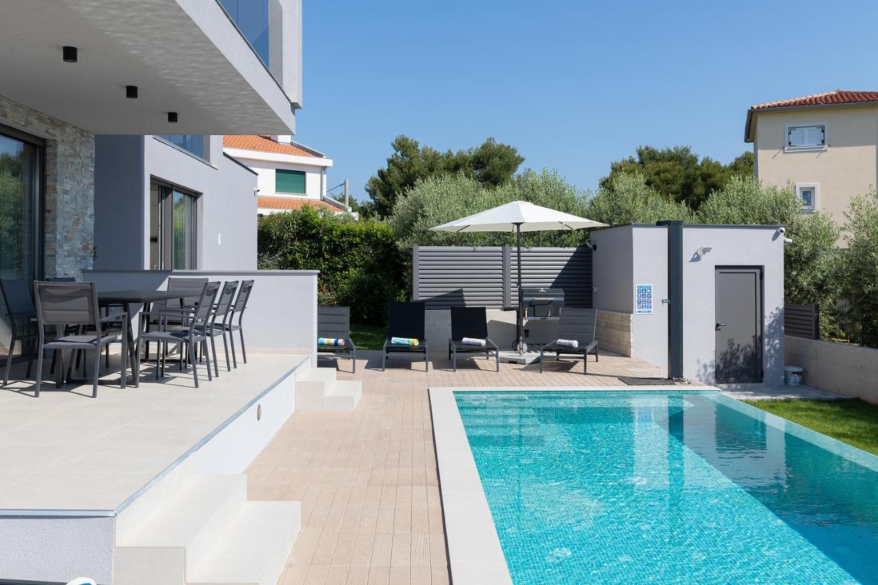 Villa Leola Ližnjan Exteriör bild